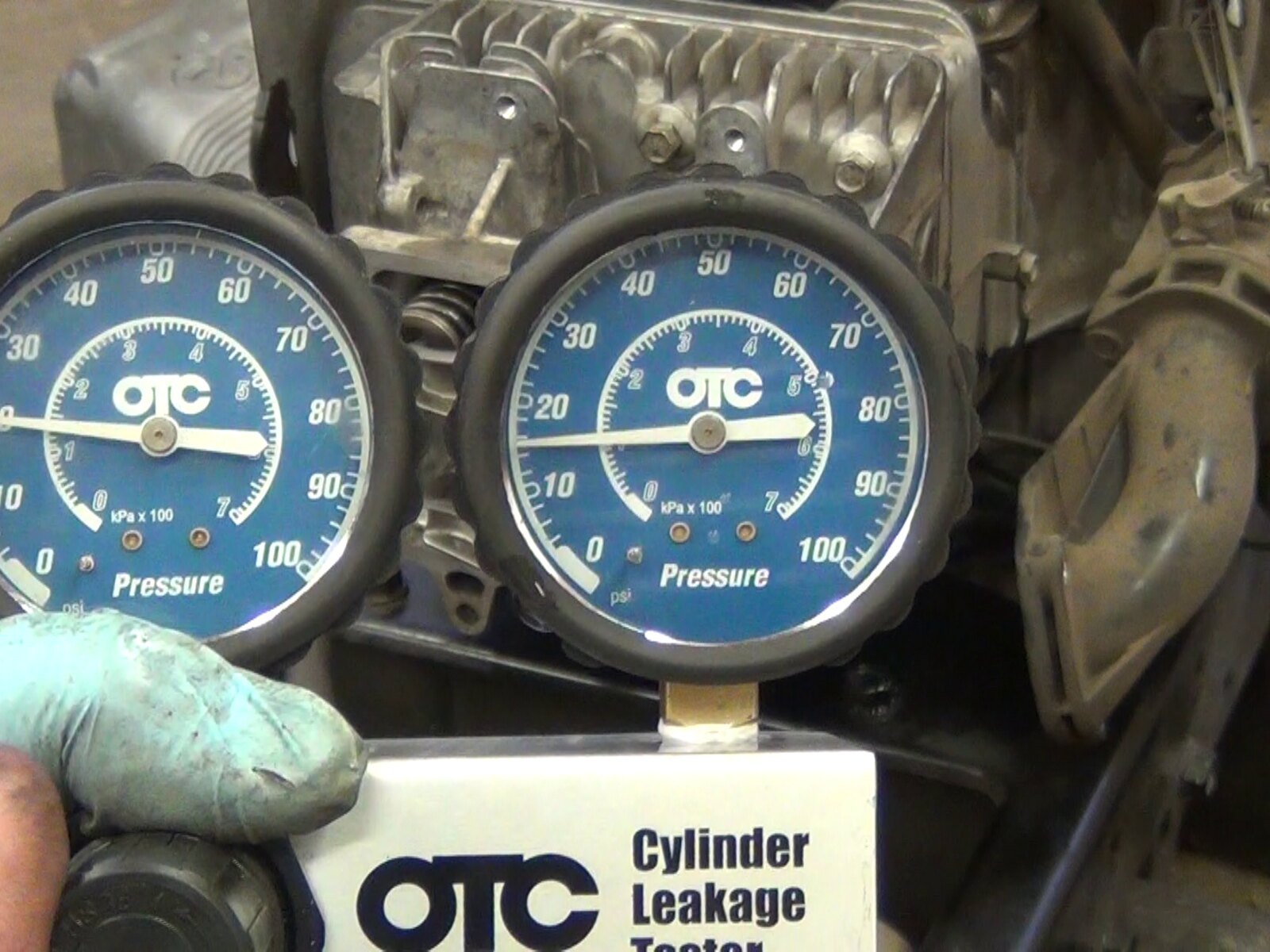 Cylinder leak-down test on a Briggs and Stratton lawn tractor engine